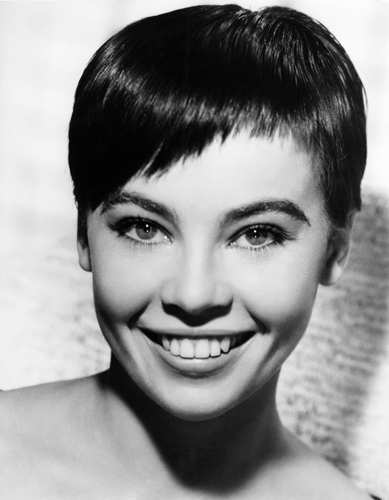 Happy birthday to little miss herself, Leslie Caron, turning
88 today  