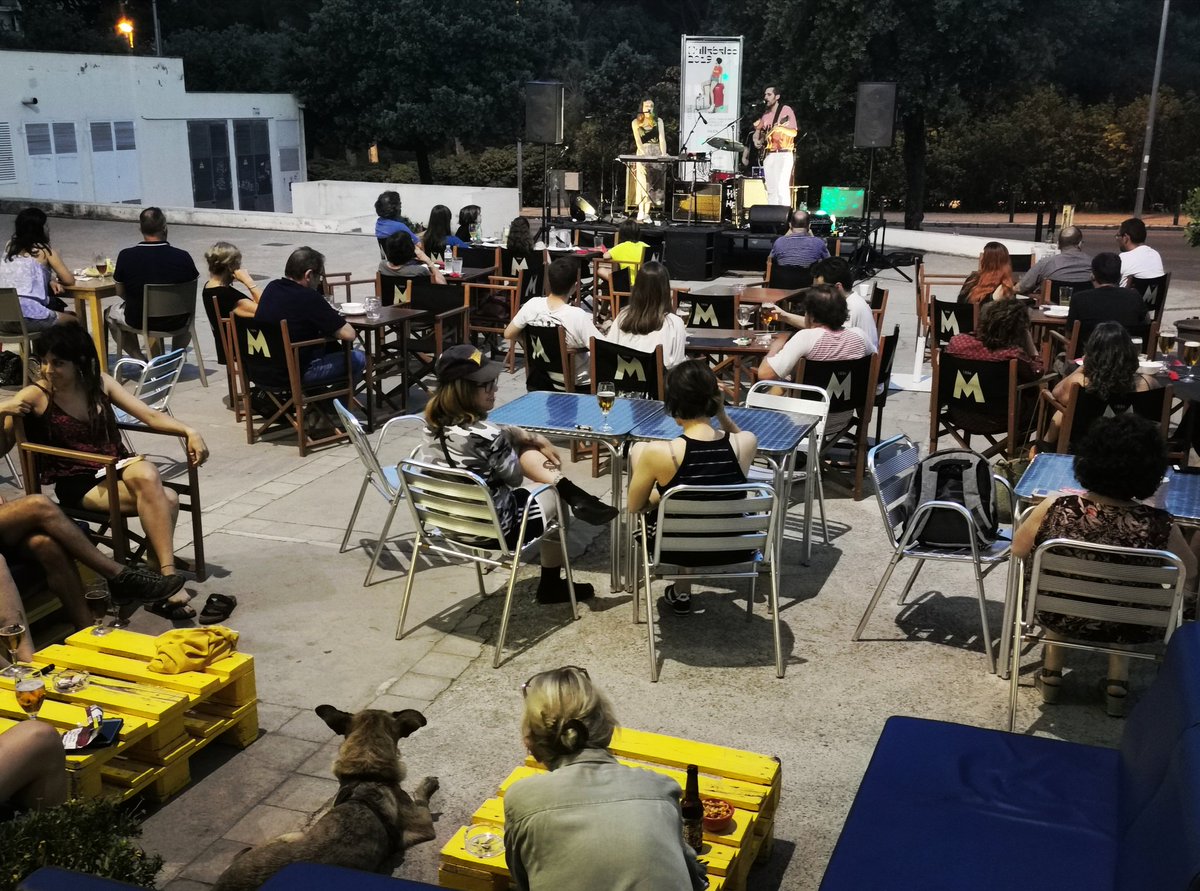 #Hullabaloo2019 inaugurat! 🎉 Cada diumenge a les 21h, un concert deliciós ✨