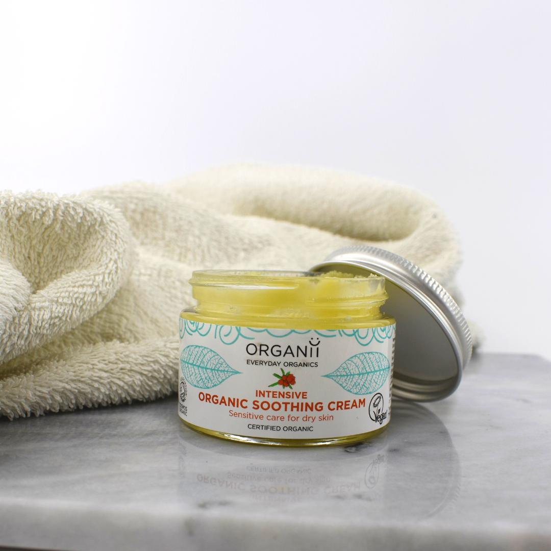 ORGANiiUK's tweet photo. How would you like to win one of our Intensive Organic Soothing Creams? To be in the chance to win simply like this picture and like our page! Winner will be announced on Wednesday 3rd July. GOOD LUCK!
#competition #win #competitionmonday #mondaygiveaway #organicgompetition https://t.co/5Tk4Omwmkc