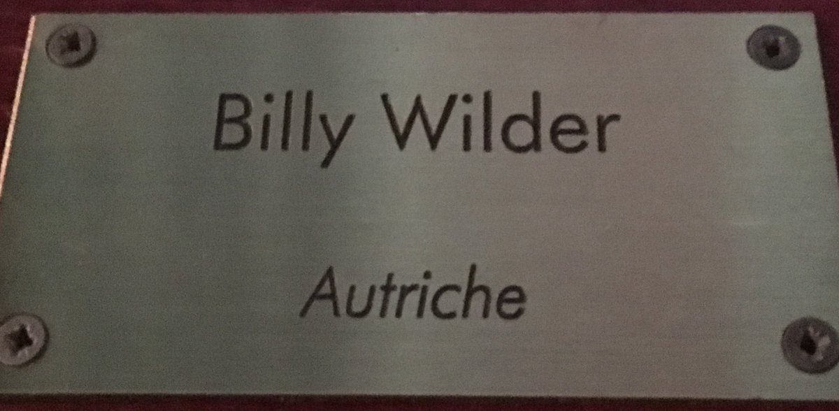  #LesCinéastesDuHangarRangée 7146 - BILLY WILDER22 juin 1906 - 27 mars 2002(Autriche)- Assurance sur la Mort (44)- Boulevard du Crépuscule (50)- Sept Ans de Réflexion (55)- Témoin à Charge (57)- Certains l’Aiment Chaud (59)- La Garçonnière (60)- Fedora (78)