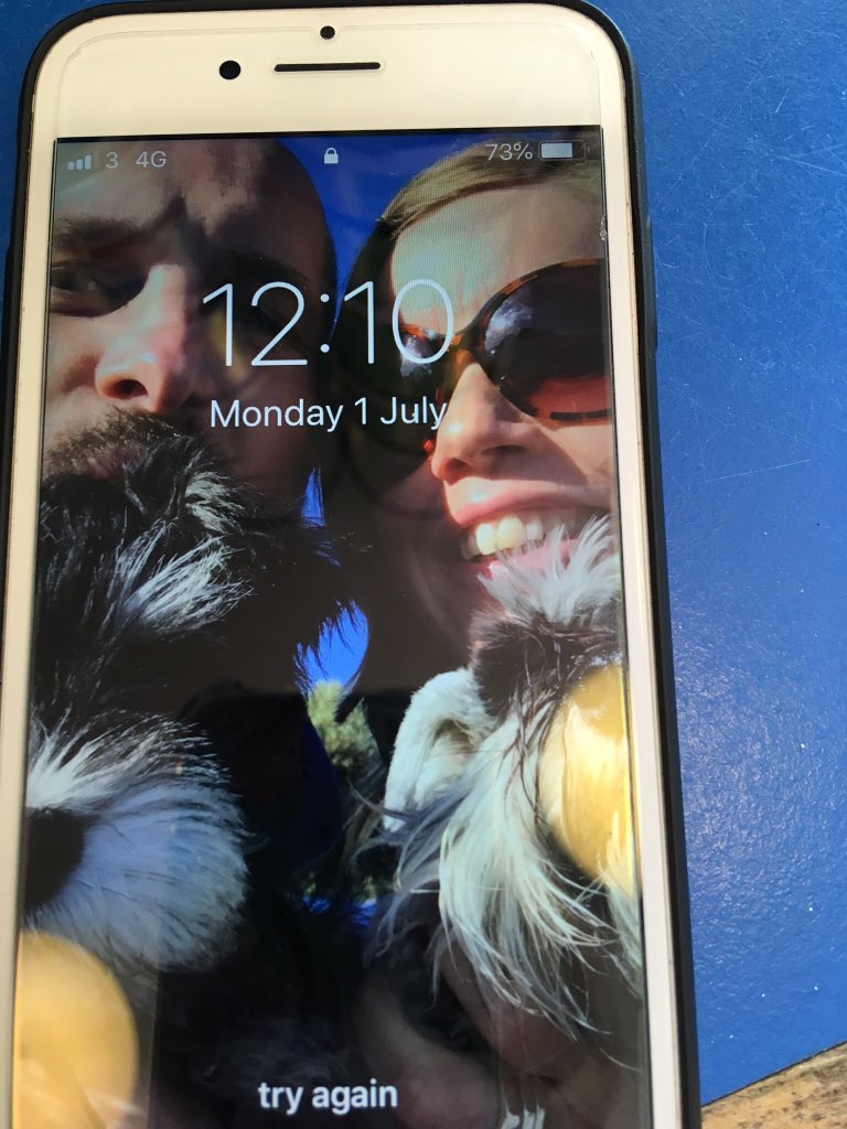 iPhone found on a bench at Branksome Dene beach at lunchtime today. Handed in to The Dene kiosk. The ranger at Branksome beach office has also been informed. @branksome_beach @BCPCouncil @WhatsOnInPoole