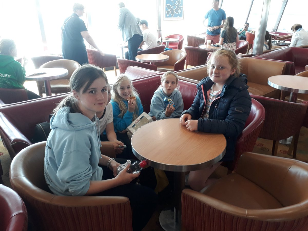 SHPrepMFL's tweet image. Piquenique sur le ferry #shpfrance2019