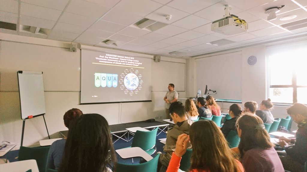 BETA_TechCenter's tweet image. 🔛 Just starting the @Aquacosm Summer School in the @imperialcollege of #London. Today, field demonstration of #Mesocosm design in Silwood Park.

#AquaticEcology