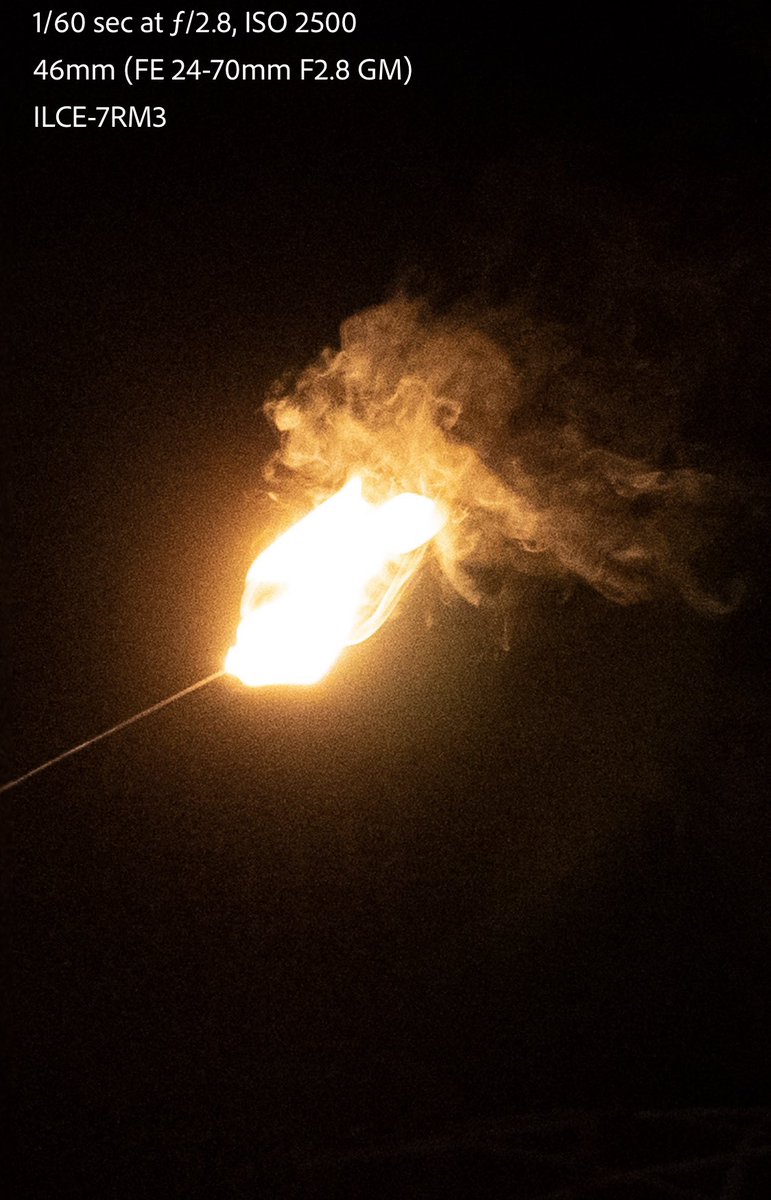 ISOهوَ بكل بساطة حساسية الـ sensor للضوء، وكل سنسر له وضع طبيعي لايوجد فيه الـ noise ولكن كلما رفعنا القيمة زادت الوشوشة في الصورة، الكاميرات الحديثة قادرة على تحمل ISO عالي وتخفض من الوشوشة بدون تخريب معالم الصورة... الجوالات تغير هذي القيمة بنفسها إلا اذا كان فيه تحكم يدوي