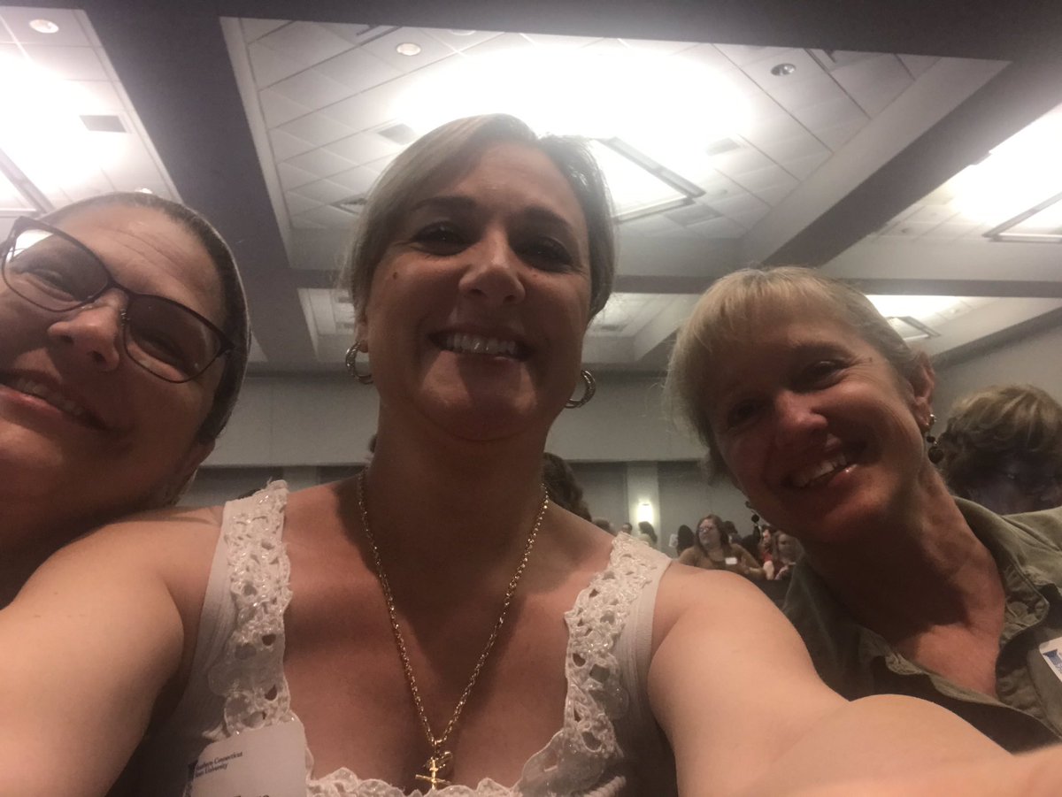 AliciaFerro112's tweet photo. STEM Leaderdhip Institute!  Excited to learn with my buds! https://t.co/uloOgijuAI