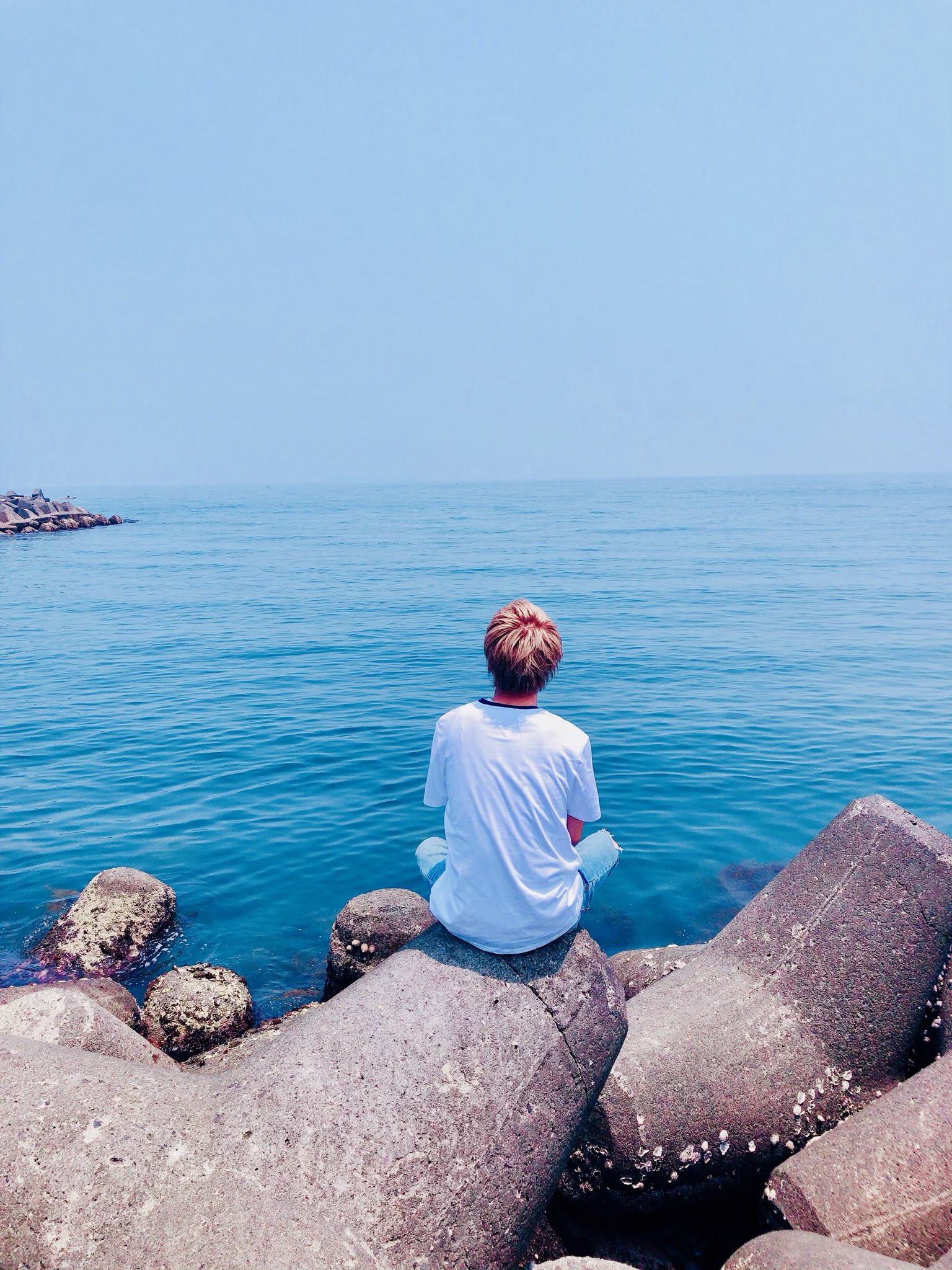 Twitter 上的 前中りょう 7月コンニチワーーー 夏が始まる匂いがする 今日雨やったけど もう夏が俺を呼んでる 7月もテンション爆上げで いくぜぇえええーーー 後ろ姿イケメン T Co Pll2xstf1z Twitter