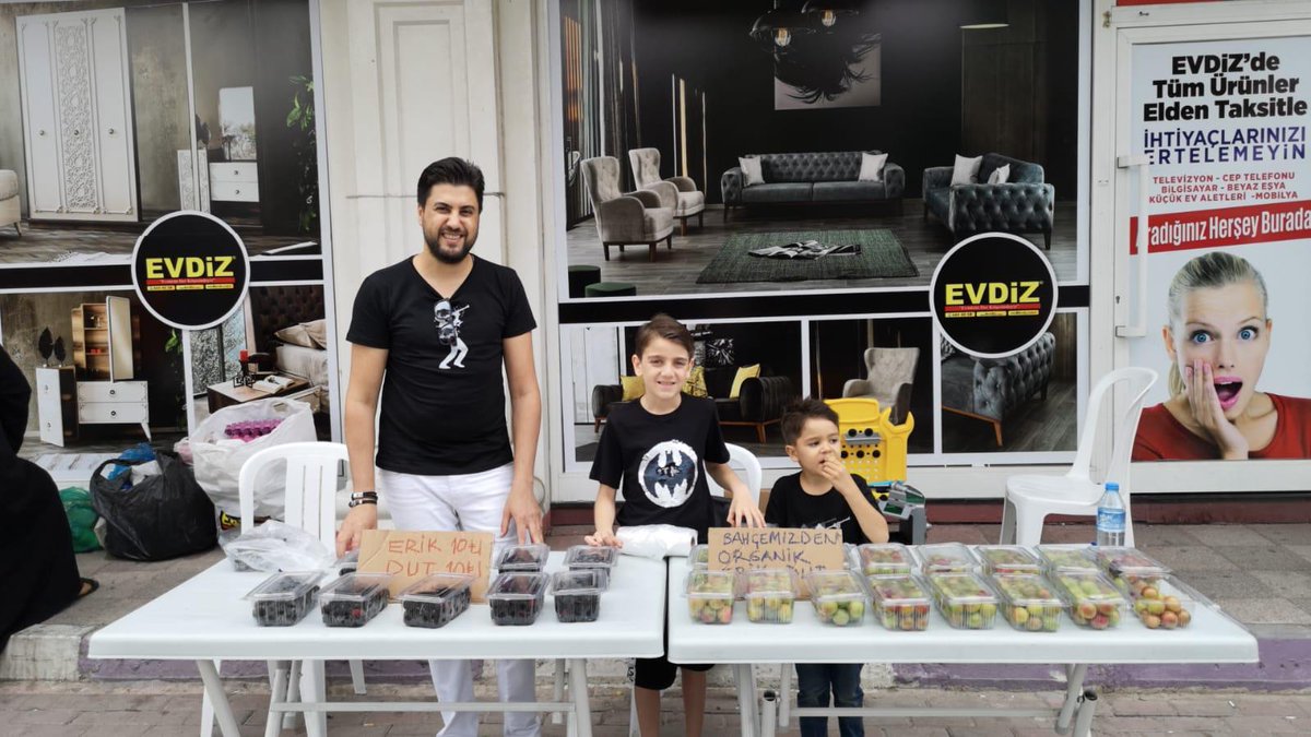 Serkan Çağrı ve  Ailesi Pazarcı Oldular! <a href="/serkanncagri/">SERKAN ÇAĞRI</a> deepiletisim.com/serkan-cagri-v…