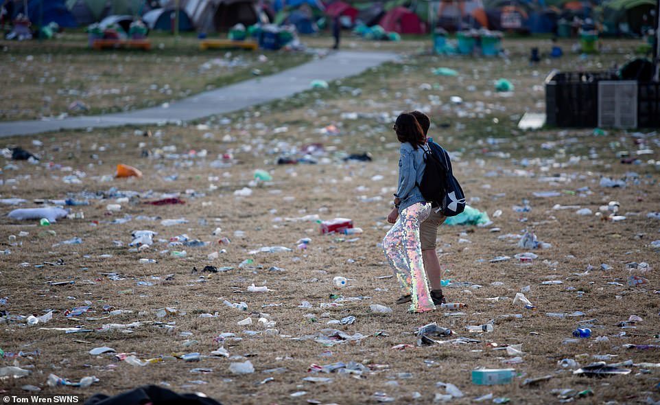 Humbug Zlocombe ❌ tweet media