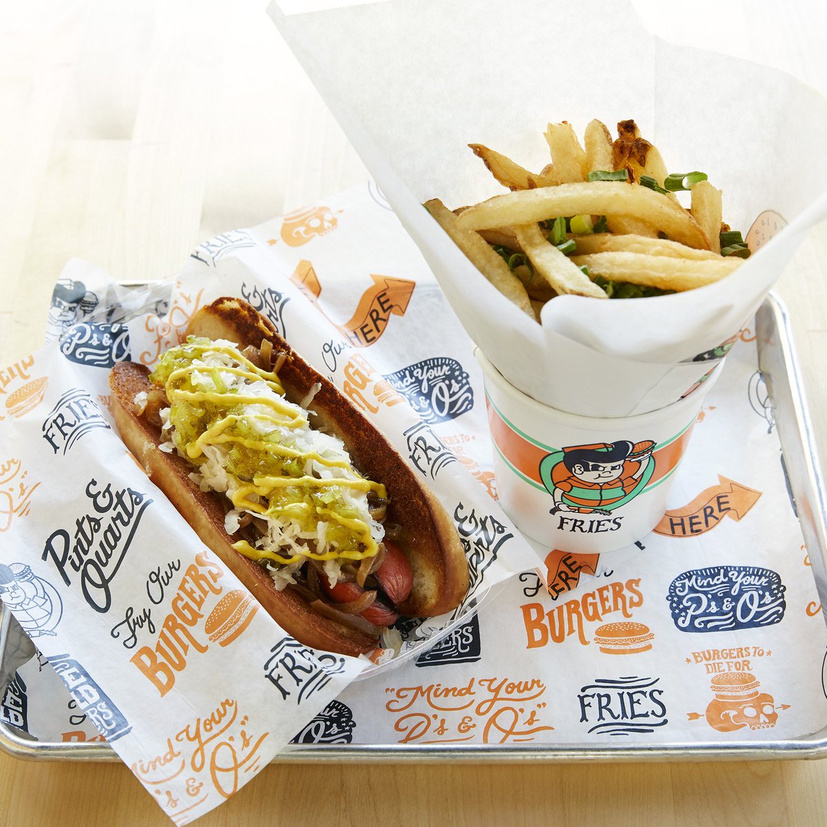 Delux eats and treats at the Mudsmith / Pints and Quarts Dallas combo! 2 spots, 1 roof...free parking