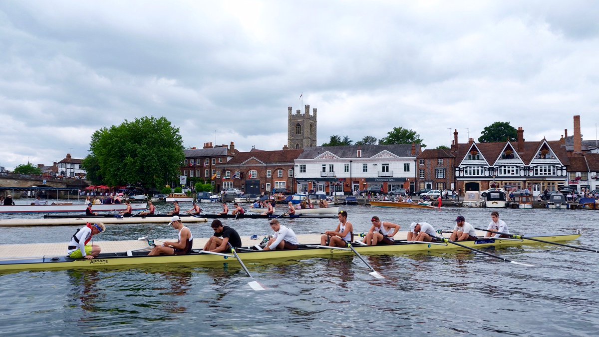 Presenting - our Wednesday Princess Elizabeth preview <a href="/HenleyRegatta/">Henley Royal Regatta</a> in all its glory 👇

juniorrowingnews.com/2019/06/30/hen…

<a href="/EtonRowing/">Eton Rowing</a> <a href="/SPSRowing/">SPS Rowing</a> <a href="/RadleyBC/">RCBC</a> <a href="/KSBC_rowing/">KentSchoolBoatClub</a> <a href="/ShiplakeRowing/">Boat Club | Shiplake College</a> <a href="/ShiplakeHM/">Tyrone Howe | Shiplake College</a>