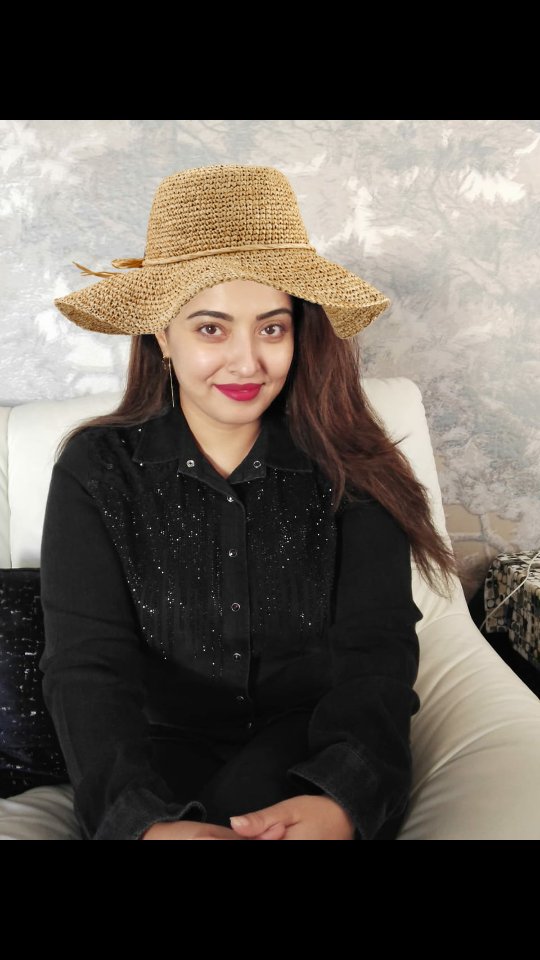HajaraMumo's tweet photo. Angel 👑 mumo 💕@giazahmed @RadhikaRajyasri @uduman4luv @Umyra_S @da_mumtaz @Raja70719667 @Saravan32954509 @mumo_naren @mumtazarmy_ mumtaz_army #MumtazFamily #Mumtaz #MumtazArmy #cute #Queen #Angal https://t.co/ZAFdRBvotm