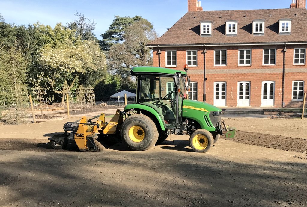 Large garden renovation, BLEC Power Box Rake #groundsmaintenance #righttoolsforthejob #blec @BLEC_Redexim @ctmTURF