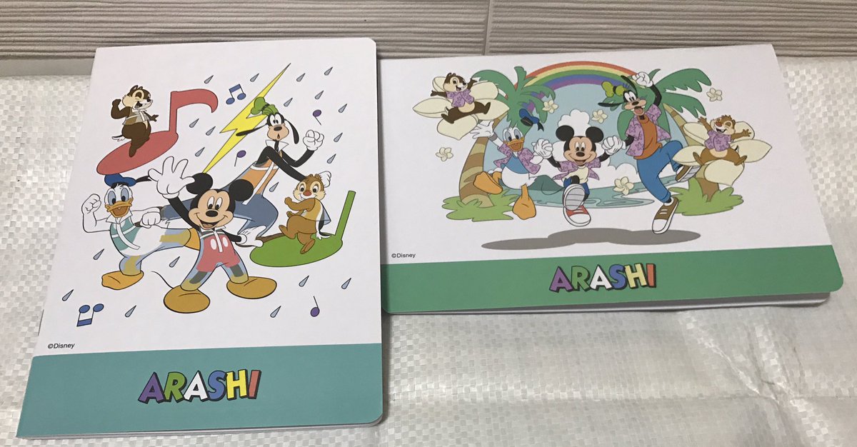 どう見てもパチモン よくディズニー許可したな 嵐さん 展覧会でとんでもないミッキーコラボグッズを販売する 嵐を旅する展覧会 Togetter どう見てもパチモン よくディズニー許可したな 嵐さん 展覧会でとんでもないミッキーコラボグッズを販売する 嵐を旅する展覧会 Togetter