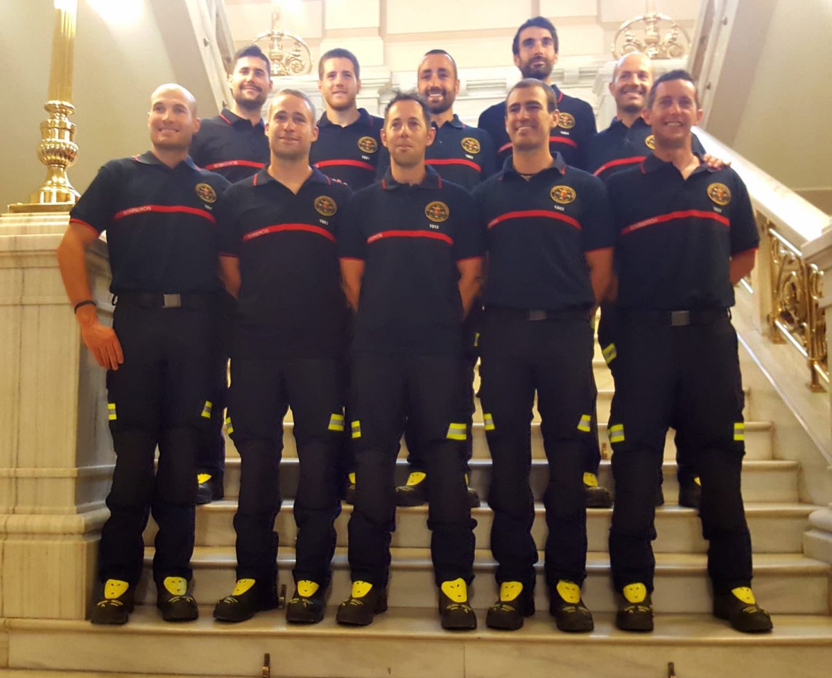 BomberosVLL's tweet photo. Hoy, toma de posesión de nuestros nuevos compañeros
Marcos, Adrián, Jaime, Isaac, Raúl, Julio, Raúl, Juan, Guillermo y Marcos. Bienvenidos!!! 🚒👨🏻‍🚒 https://t.co/2G0DGw0XHq