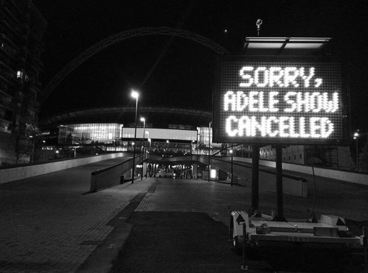 _mrgxday's tweet photo. When love and sharing take over sadness and disappointment... ♥️✨ #Adele #Daydreamers #TwoYearsAgo #MusicBringsPeopleTogether #SingForAdele #AdeleTheFinale https://t.co/bFJ8rzujxT