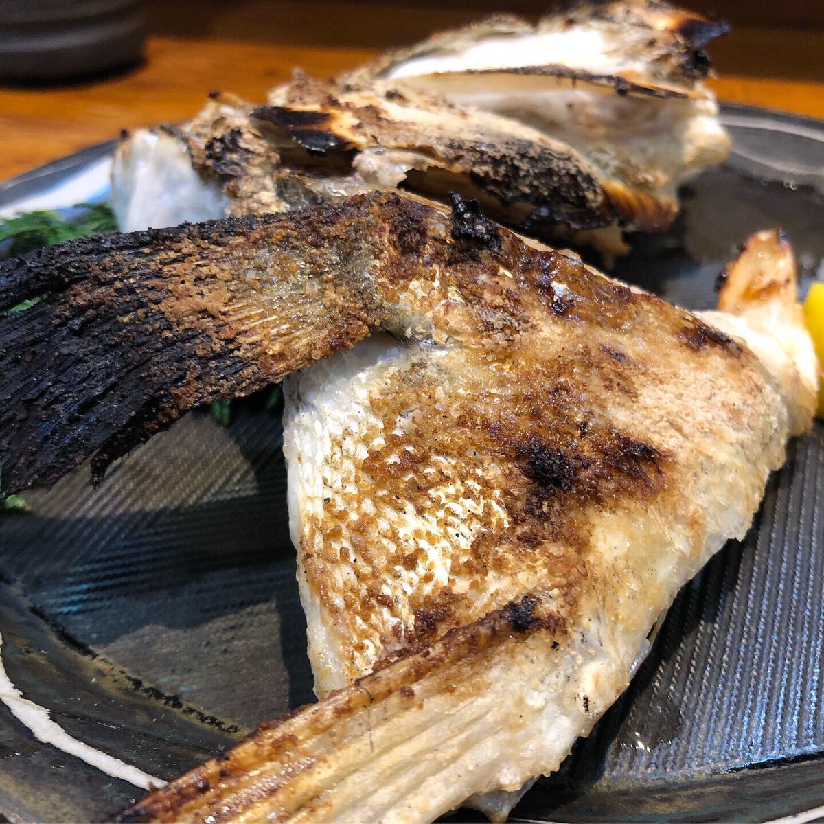 TDigested's tweet image. How is my wing?

#seaperch #fishhead #bestseafood #grilledfishhead #izakaya #tapas #realjapanesefood #japanesefish #foodblogger #foodhunter  #gourmetfood #gourmand #theworlddigested
#居酒屋いちりん #スズキ #明石産 #魚の頭 #カブト焼き #炭火焼 #大阪居酒屋