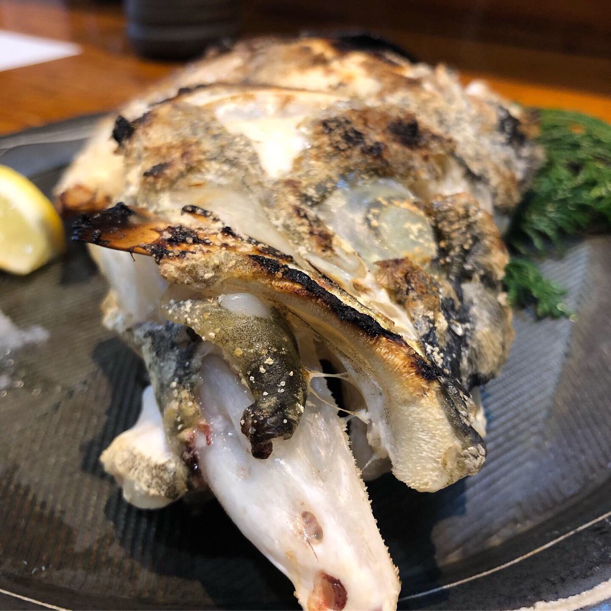 TDigested's tweet image. How is my wing?

#seaperch #fishhead #bestseafood #grilledfishhead #izakaya #tapas #realjapanesefood #japanesefish #foodblogger #foodhunter  #gourmetfood #gourmand #theworlddigested
#居酒屋いちりん #スズキ #明石産 #魚の頭 #カブト焼き #炭火焼 #大阪居酒屋