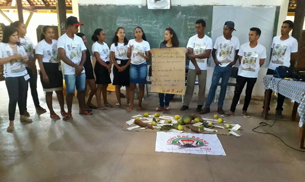 CONTRAFBRASIL's tweet photo. #JuventudeNoCampo | 👩🌾👨🌾 #Fetraf Pará dá continuidade a formação da juventude da #AgriculturaFamiliar. A cada 45 dias a federação realiza um módulo do curso 📚de capacitação dos #jovens com foco na #sucessãorural. ⤵️
https://t.co/zZ9FLeXyfZ https://t.co/cSBfvHgvi7