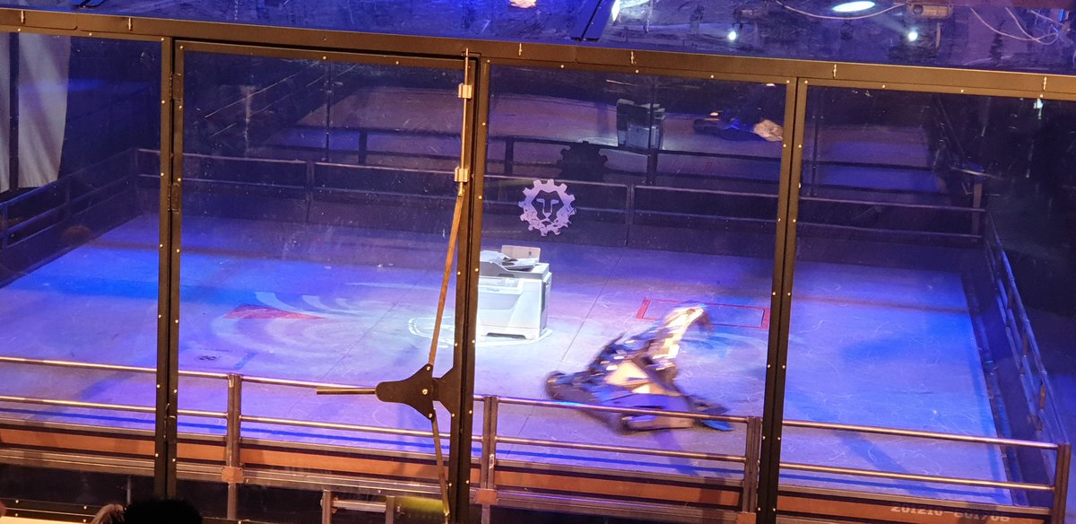 HobbComp's tweet photo. #Spectre vs @LexmarkUK 😊

#yeoty19 @KMFmetal @SMWYEOTY @RoboChallenge https://t.co/Ey1bEjsCvM