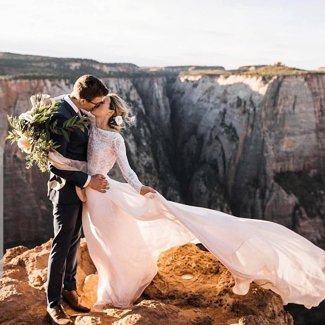 StandardCanvas's tweet photo. ⭐⭐⭐⭐⭐ We make Fully Personalized Canvases. We can help you give a meaningful gift. 👉 https://t.co/Vl3yHjiovF
🏆 Best Anniversary Gift
💯% Perfect Canvas Guarantee
💖 Unlimited Design Revisions
✅ We work until you're 100% HAPPY
.
.
.
#repost @newyorkbridemagazine
#marriage https://t.co/8uliut2dwI