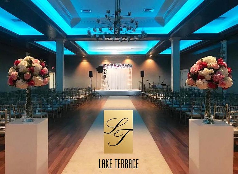 Our Magnificent new #Chuppah Lighting is ready to dazzle!
Great job by SMI Contracting

#jewishwedding #upscalejewishwedding #weddinghall #jewishweddinghall #laketerrace #beautifulchuppah #coollighting #kallah #chosson #mazeltov #kosherwedding #kosherballroom #koshervenue