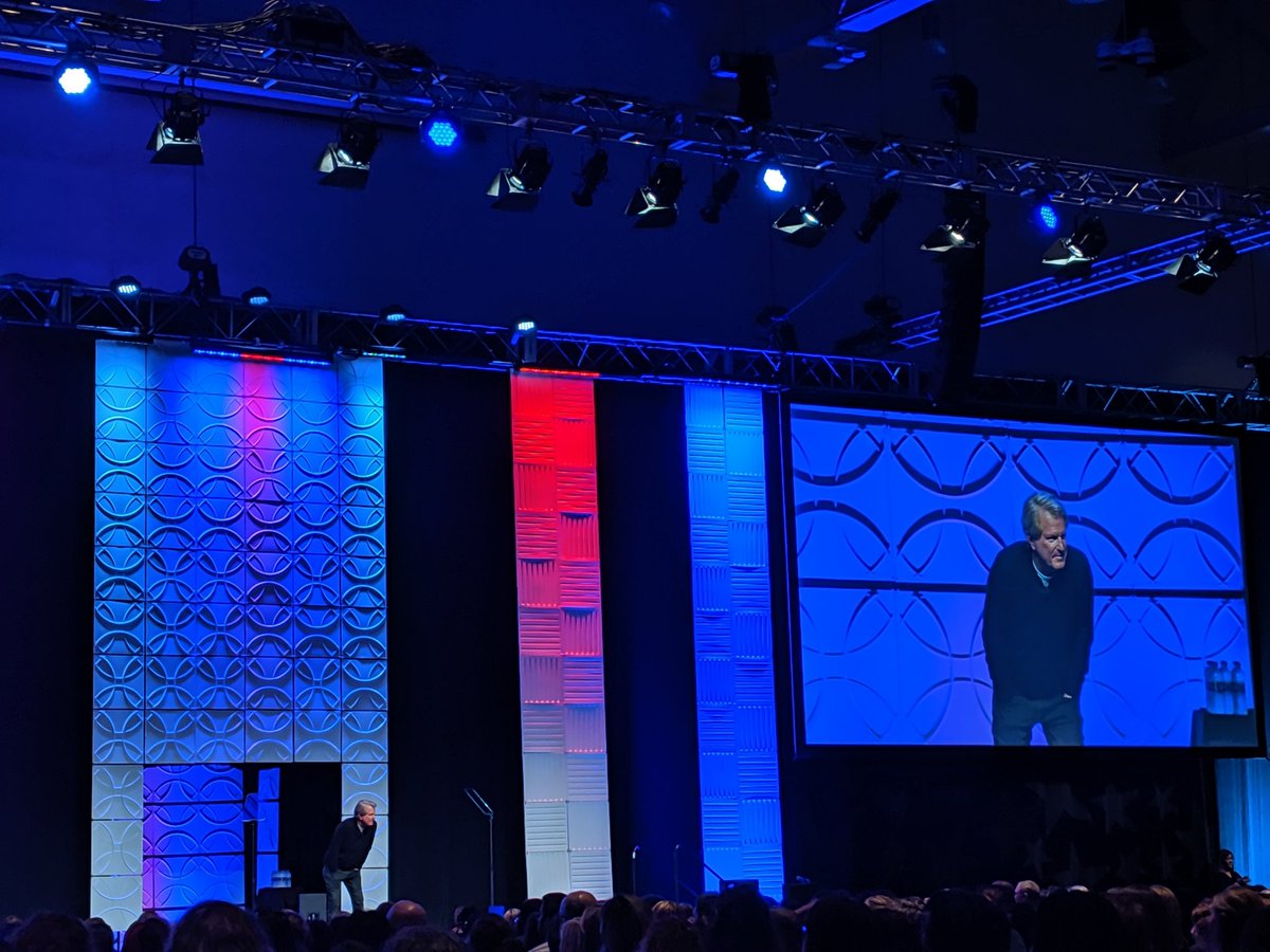 jmabbe16's tweet photo. "Don't waste another second trying to be average at what you're bad at. Spend your time becoming great at what you're good at" Roy Spence #ASCA19 https://t.co/0KfhRh3UQw