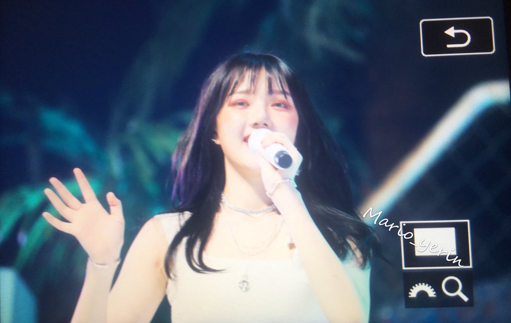 Mario_yerin's tweet photo. 190701 showcase 

#GFRIEND #여자친구 @GFRDofficial  
#예린 #YERIN #정예린 #イェリン https://t.co/Fwa7xeZchO