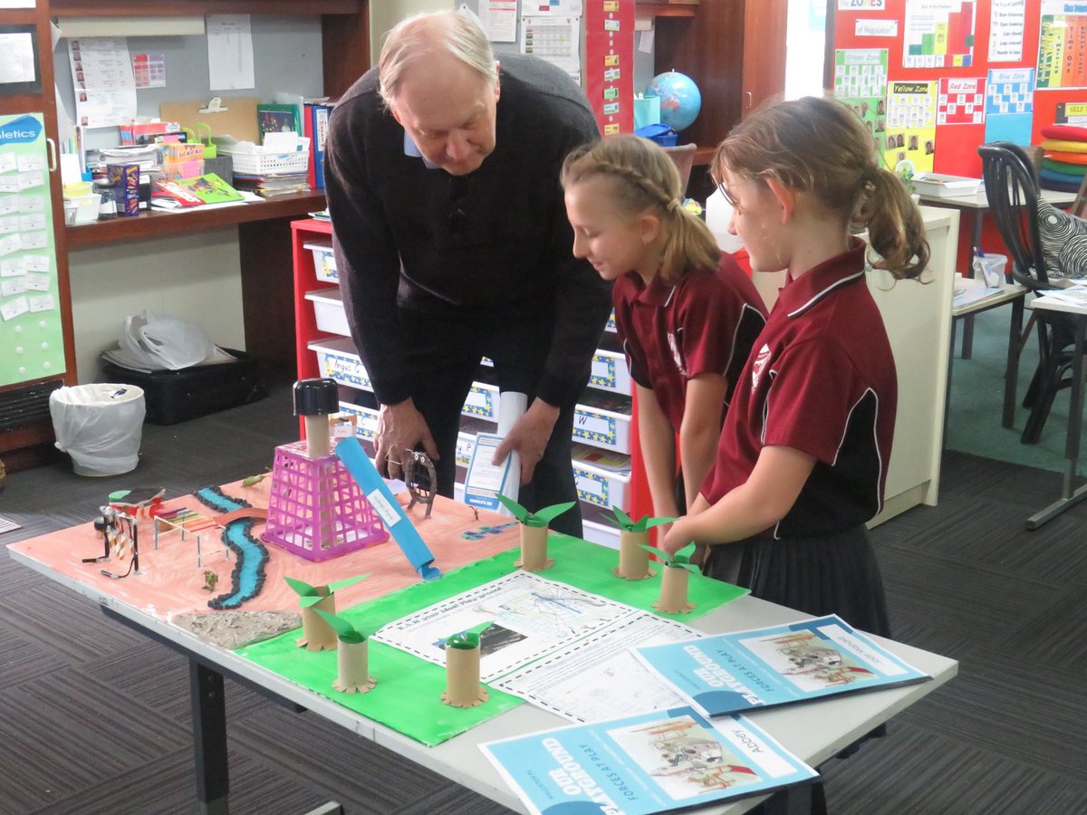 EOlthwite's tweet photo. Walliston Primary School kids engaging in authentic STEM activities by designing a new playground. Great work kids!
@WallistonPS @WA_Edu_News @STEMLearningWA #Stem_WA @CityofKalamunda https://t.co/merYteJaDK