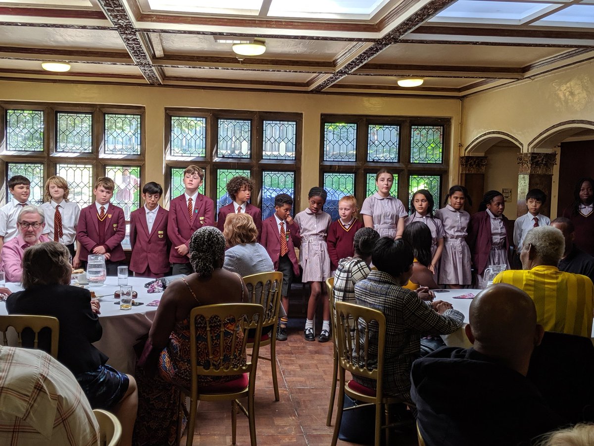 WickhamCourtSch's tweet photo. We had a great afternoon with Year Five and Six hosting the Grandparents tea party. #WCSevents #WCScommunity https://t.co/5w2s9KeRyU