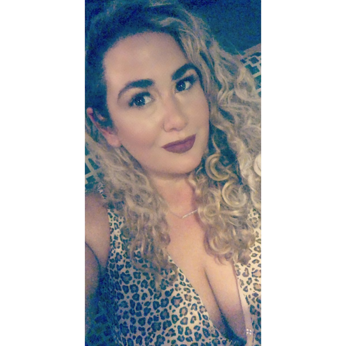 WinTheDay848's tweet photo. I had such a great a great weekend. 📚😋💕🌊😎
.
.
.
#bestfrienddate #selfie #weekend #selfielove #happy #drinks #instaselfie #goodnight #goodday #blonde #books #thaifood #drinks #waterfalls #beach #sundayfunday #pdx https://t.co/Tsv3IMMgvh