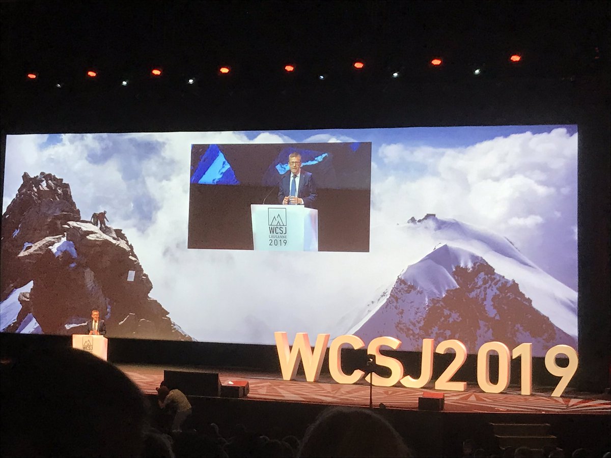 Society needs us to tell the story of science <a href="/Moedas/">Carlos Moedas</a> #wcsj2019
