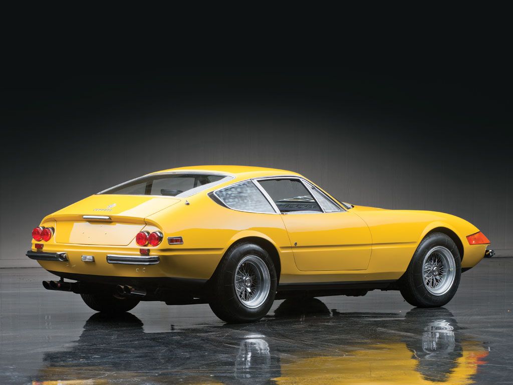GoDriveloud's tweet photo. 1971 Ferrari Daytona 365 GTB/4
#ferrari #derraridaytona #driveloud #carspotters #drivevintage #drivefast #cars #carlifestyle #classiccars #carscene https://t.co/O01lvi90Ia