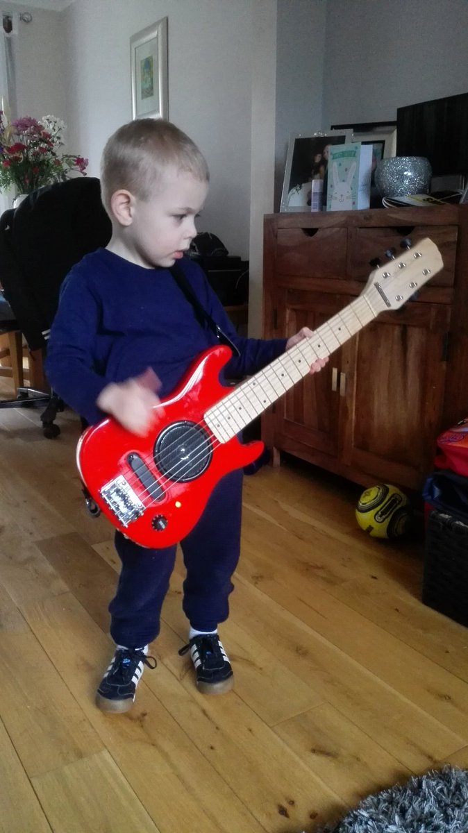 mikeyp1312's tweet photo. Thanks to everyone who liked or commented on my Tweet about my son Clinton, 3. In case you are unaware - he died after a van ran over him in Jersey. The driver Rebekah Le Gal admitted texting before her wheels went over his head and then trapped his body. She hid the phone... https://t.co/ZZZmNyaja1