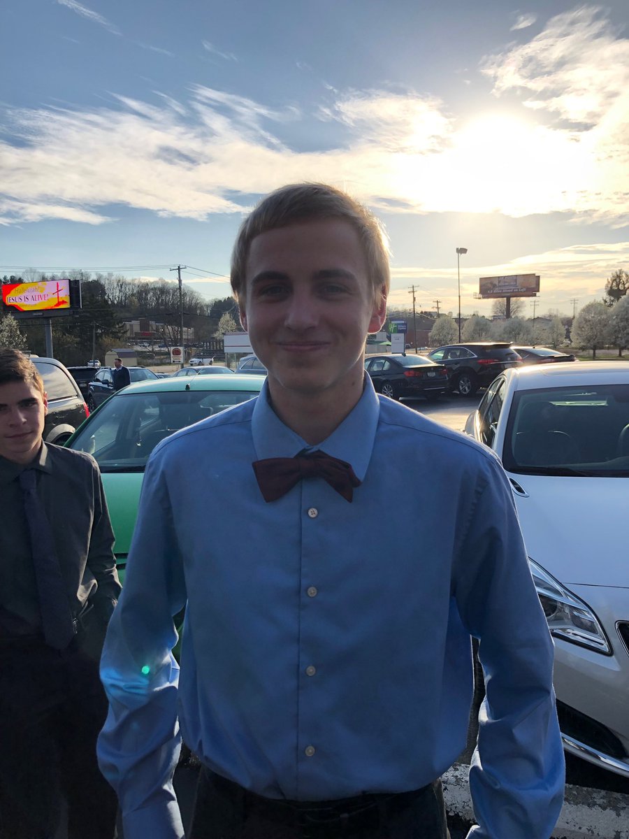 Plum Swimming tweet media