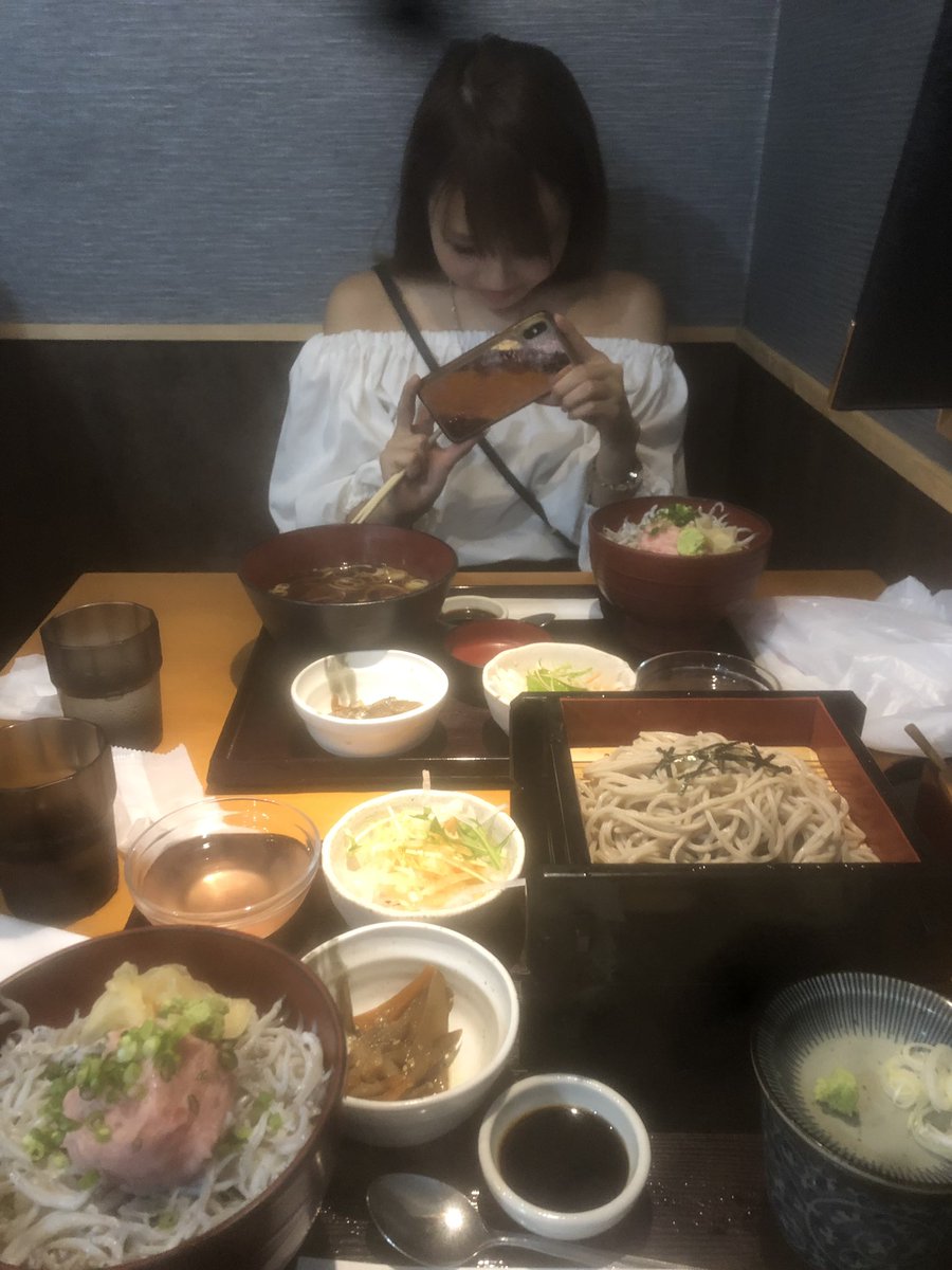 Koyasu893's tweet photo. 1ヶ月😊
鎌倉食べ歩きして映画見て純粋なデートしてきました！楽しかった！ありがとなー！！ https://t.co/NFSOnIYuE7