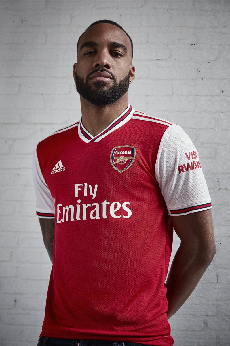 SOCCER.COM tweet media
