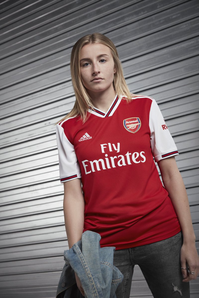 SOCCER.COM tweet media