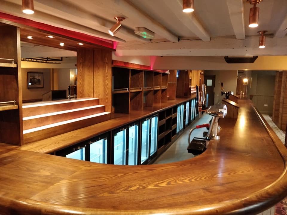 NPAudioVisual's tweet photo. The White Hart, Newark...done, now upto bonny Scotland for another one...#nonstop #commercialAV #nationwide https://t.co/jNhm0UAwvf