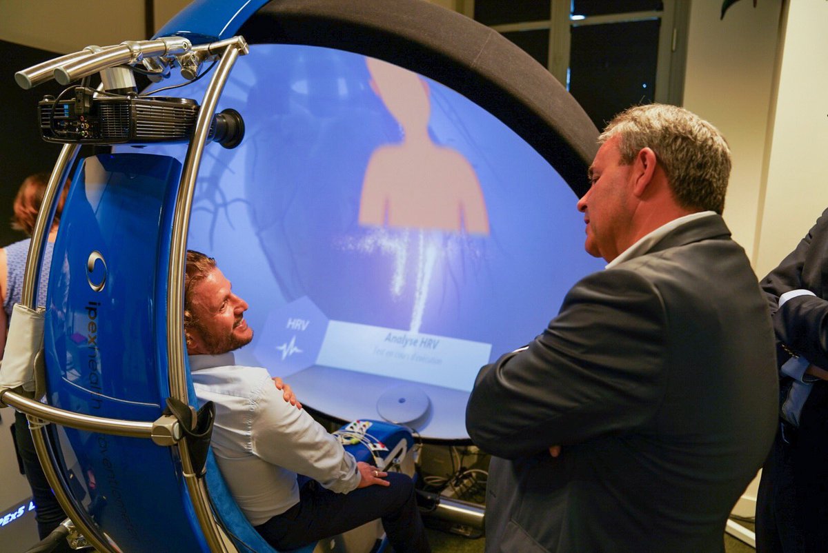 onepoint's tweet photo. Nous avons le plaisir de recevoir chez onepoint x weave @xavierbertrand Président Région Hauts-de-France dans le cadre du projet #WeaveNess by @Majorel_France. Au programme découverte du Préventiomètre et échanges sur notre projet d’étude sur la #bienformance. #BienEtre #qvt https://t.co/QBU4Crm48u