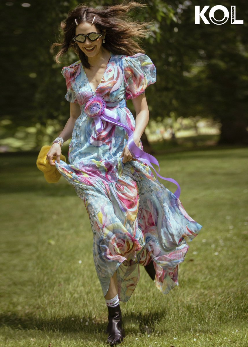 KOLStyleCo's tweet photo. A BRITISH SUMMER with Araya Hargate
#KOLeaders #KOLManagement #TeamKOL #KOLeadersLondon19 https://t.co/Tc5HJPtgQ1