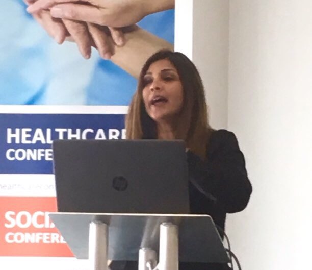 mhealth_Helen's tweet photo. Lovely user interfaces in @calmharmapp to help young people manage urges to self harm and @clearfearapp offering CBT approach for anxiety and other impulsive behaviours @drniharakrause @stem4org tells us about uptake of the apps #DigitalIAPT https://t.co/eV5yJTyXkC