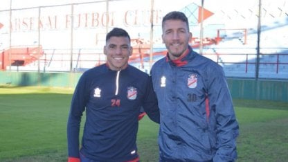 mavegol's tweet photo. #MercadoDePases de https://t.co/oagjoRCzxO
Nicolás #Giménez y Franco #Sbuttoni son refuerzos de @ArsenalOficial (suma 7 altas y una vuelta)
Mira https://t.co/WRrYxoqt3Y https://t.co/4L4VXZUjuA
