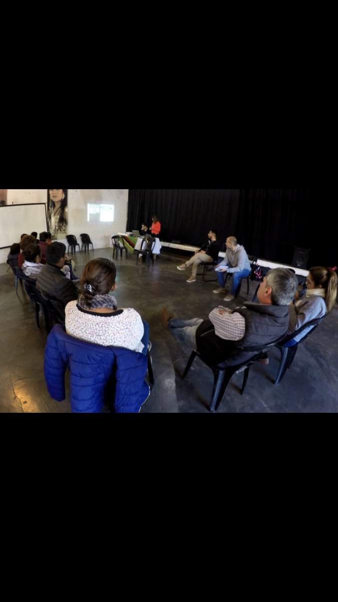 ssaf_catamarca's tweet photo. SSAF Catamarca realizó una capacitación organizada por la Muni de Belén , la UNCa en la casa de la Cultura de belén,  denominada “Desarrollo emprendedor y nuevos medios de pago electrónico”, destinada a artesanos de la Ruta del Telar @estebanjerez @hardiesanti @FelipeCrespo45 https://t.co/cg0ARBN7GB
