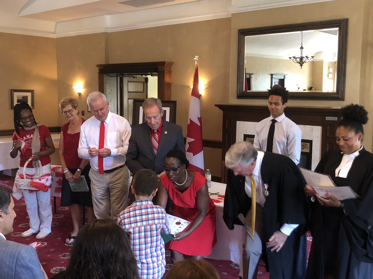 iamcelinacc's tweet image. This #CanadaDay #Canada152 we welcomed 45 new Canadians during a Citizenship Ceremony in the @TownofWhitby! What a wonderful way to start the day!