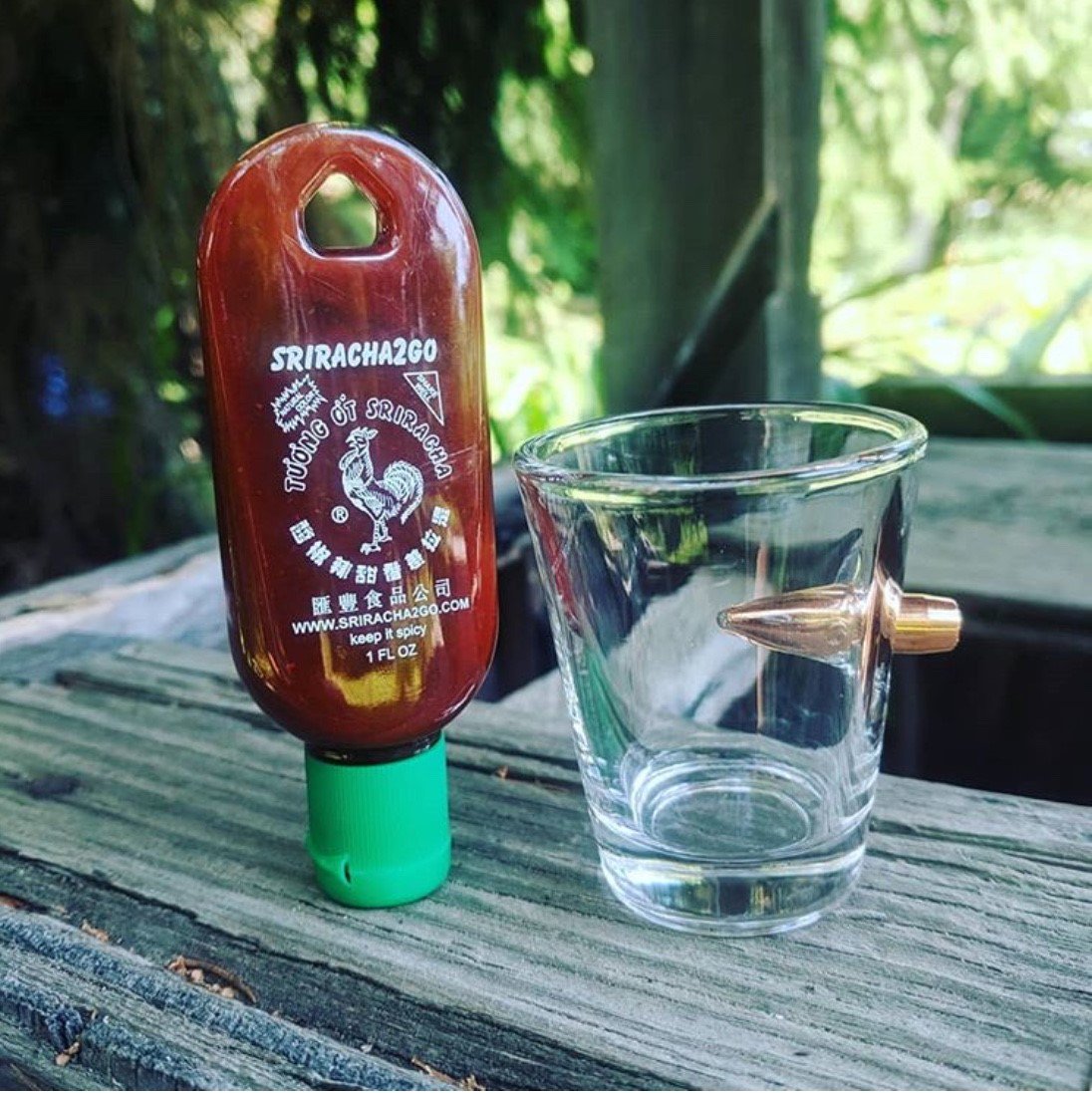 Happy Monday! ❌ Let's get some sriracha on the side ❌
Sriracha2go.com