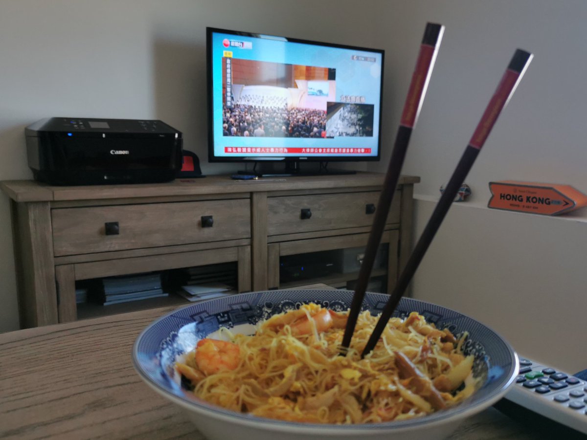 stanleymwc's tweet image. Now what? You're beginning to bore me...go big or go home... #bingewatching #HKprotests #HKproblems #couchpotato #breaksomething