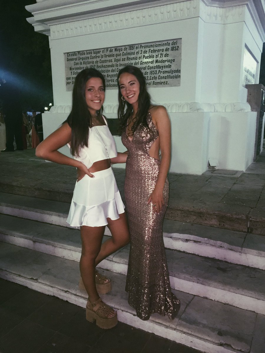 demontebckermai's tweet photo. @natisegobia desde hace casi 15 y sumando🥰 @PiliSaraviaa https://t.co/84G7B405Ge
