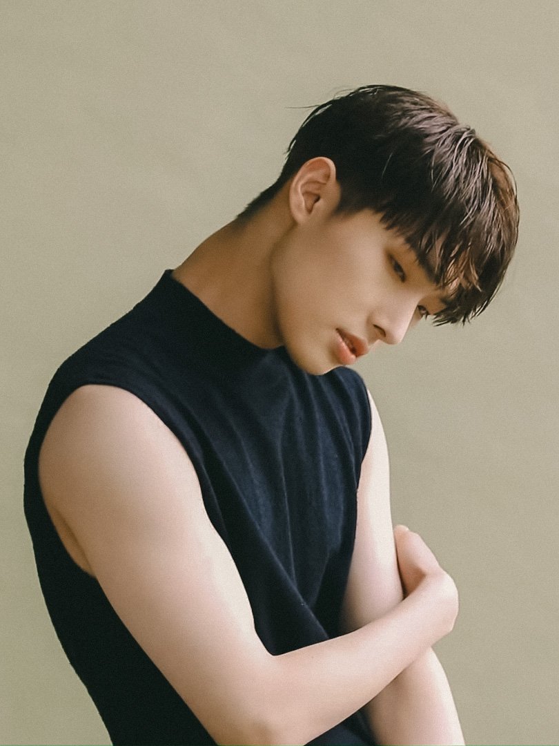 lqmingi's tweet image. i cant stop staring