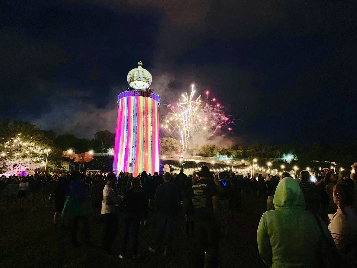 we_are_pwr's tweet photo. @GlastoFest, you’ve been beautiful. ⚡️

#Glastonbury https://t.co/lyEHNxAJ9p