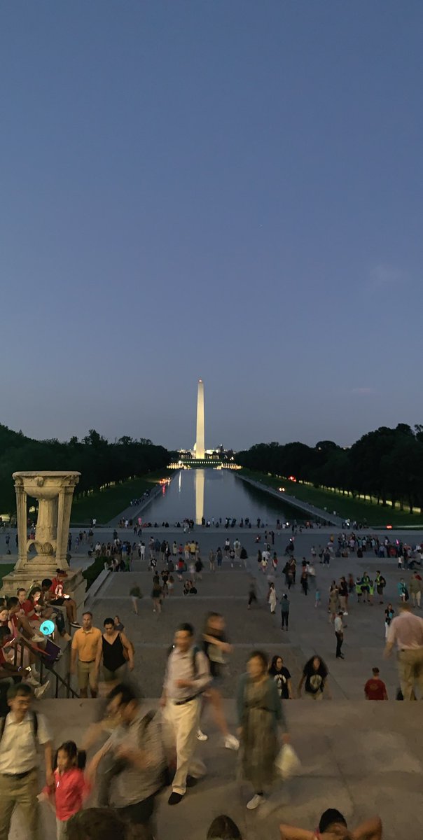 gracehmedia's tweet photo. Today’s adventure around the mall!! #wjmc2019 #wjmc #washingtonmonument #AbrahmanLincoln https://t.co/UXVqxXt4aD